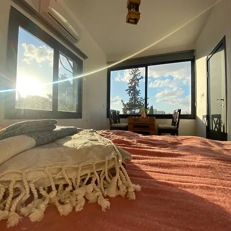 Apartment Stylish Retreat In Nicosias Heart *