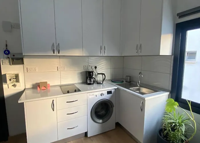 Apartment Stylish Retreat In Nicosias Heart